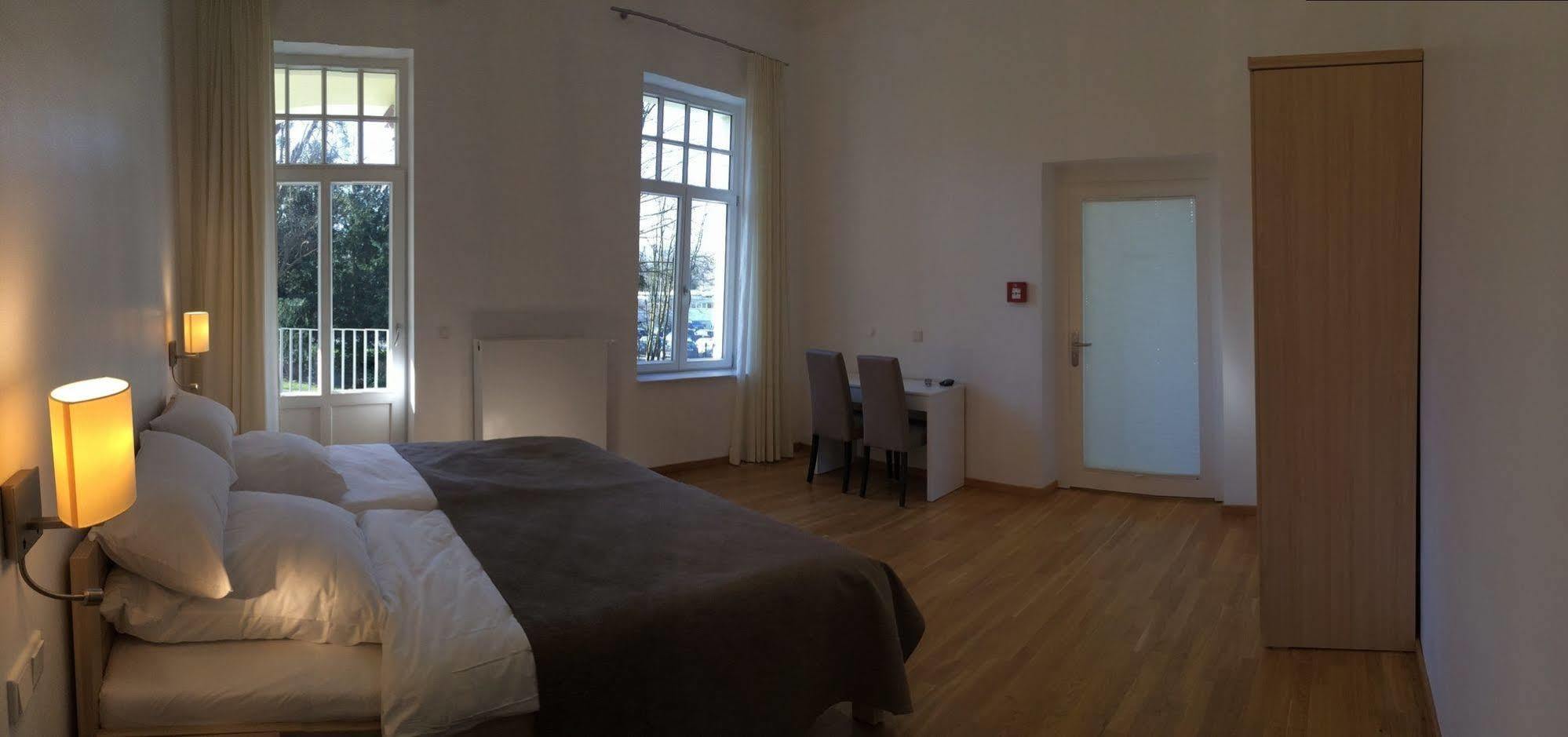 Appartements Am Kurpark Bad Pyrmont Zewnętrze zdjęcie